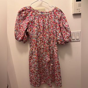 Floral mini dress with puff sleeves
